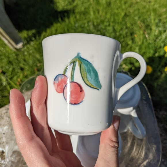 Corning Fruit themed coffee Cups - Picture 2 of 13